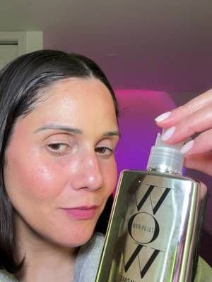 Acabado brillante y suave: Deja el cabello brillante, vidrioso y ultra suave para una apariencia con calidad de salón Antifrizz Avanzado: Fórmula innovadora que reduce eficazmente el encrespamiento para un cabello elegante y pulido. Duradero: Dura de 3 a 4 champús. #tiktokshop#tiktokcreator#colorwowdreamcoat#haircare#tiktokshop @Color Wow Hair