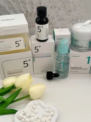 Unboxing Haul as NUMBASSDOR❤️ @numbuzin @numbuzin Official Products: 💛 5+ numbuzin Vitamin-Niacinamide Concentrated Pad. 💛 5+ Glutathione Vitamin Concentrated Serum . 💛 Pantothenic B5 Active Soothing Serum. 💛 Pantothenic B5 Active Soothing Cream . 💛 9+ NAD BIO lifting-essence Time Reversing #creatorsearchinsights #fyp #fyppppppppppppppppppppppp #skincare #ambassdor #collabration #pr #skintok #numbuzin #skincare #numbuzinserum #numbuzinsquad #unboxing #haul #prhaul