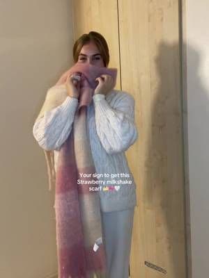Will be rinsing scarfs this season π€ @New Look Online #ad #fashion #scarf #warm #cosy
