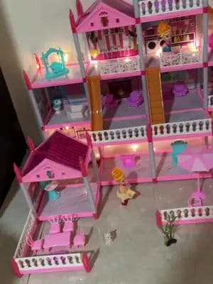esta casita de muñecas es de ensueño!! la amo! es perfecta y súper divertida de armar #juguetes #casademuñecas #barbie #tiktokshop #muñecas