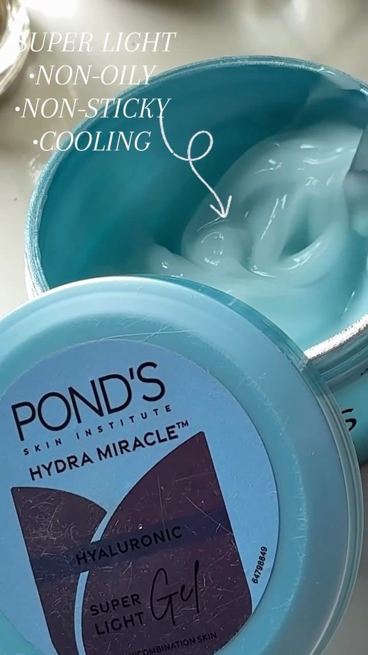 Meet your skin’s new bestie 💙 #HyaluronicGlow with super light Gel formula 👀❤️
.
.
With @pondsindia
.
&
.
.
When you