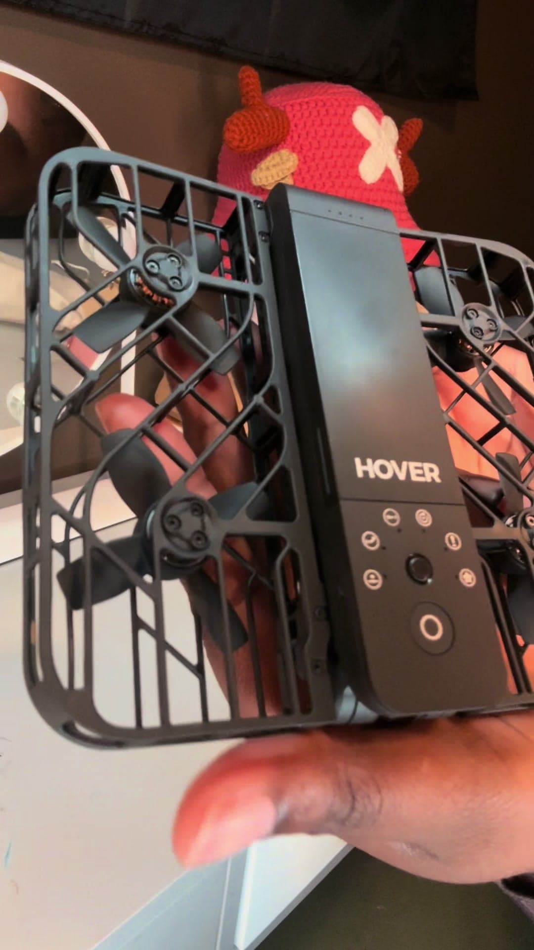 This little drone might be the coolest content creator tool I’ve tried 🤯🚁 No controller. No complicated setup. Just press a button and let it follow you while capturing epic shots. Perfect for travel, hiking, workouts, and creating content on the go. 📸✨ Would you try the HoverAir X1? 👇 Let me know in the comments! #HoverAirX1 #DroneTok #ContentCreator #TechTok #tiktokmademebuyit